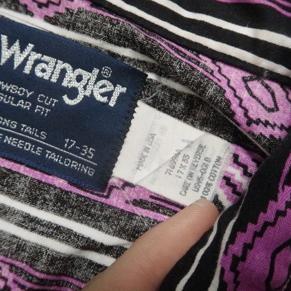 VINTAGE Wrangler Shirt Men XL 17 Purple Pink Aztec Southwestern Western USA - Picture 4 of 8